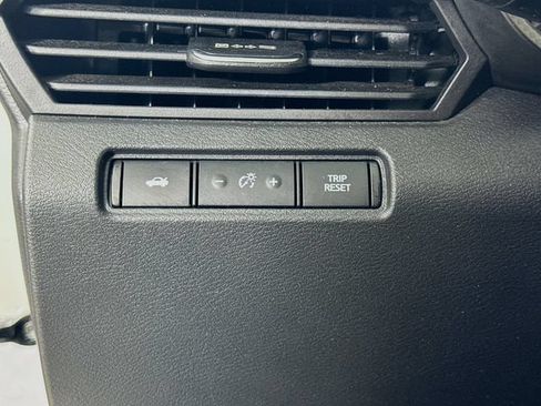 Used 2022 Nissan Altima 2.5 SR FWD image 14