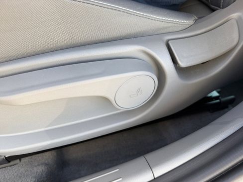 Certified 2025 Hyundai Elantra Sport FWD image 14