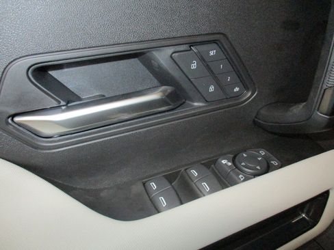 New 2026 GMC Hummer EV 2X w/ LPO, Dark Essentials Package image 15