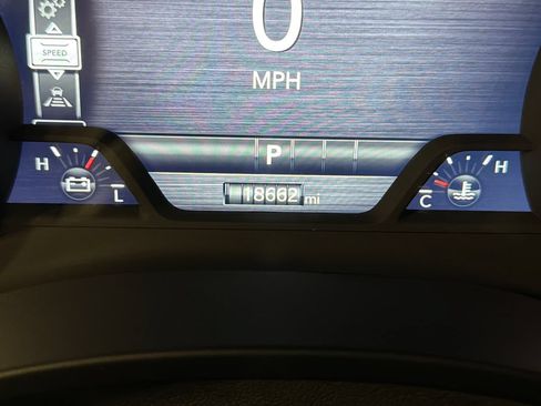 Used 2025 RAM 1500 Big Horn AWD/4WD image 8