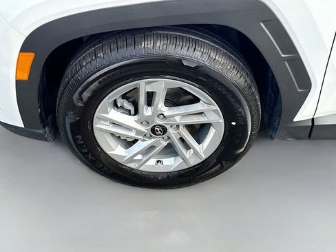 Certified 2025 Hyundai Tucson SE image 29