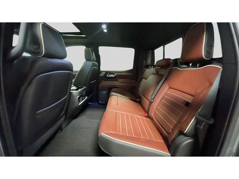 Used 2025 GMC Sierra 1500 Denali Ultimate AWD/4WD image 16