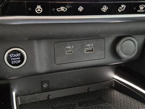 Used 2023 Nissan Rogue Platinum image 38