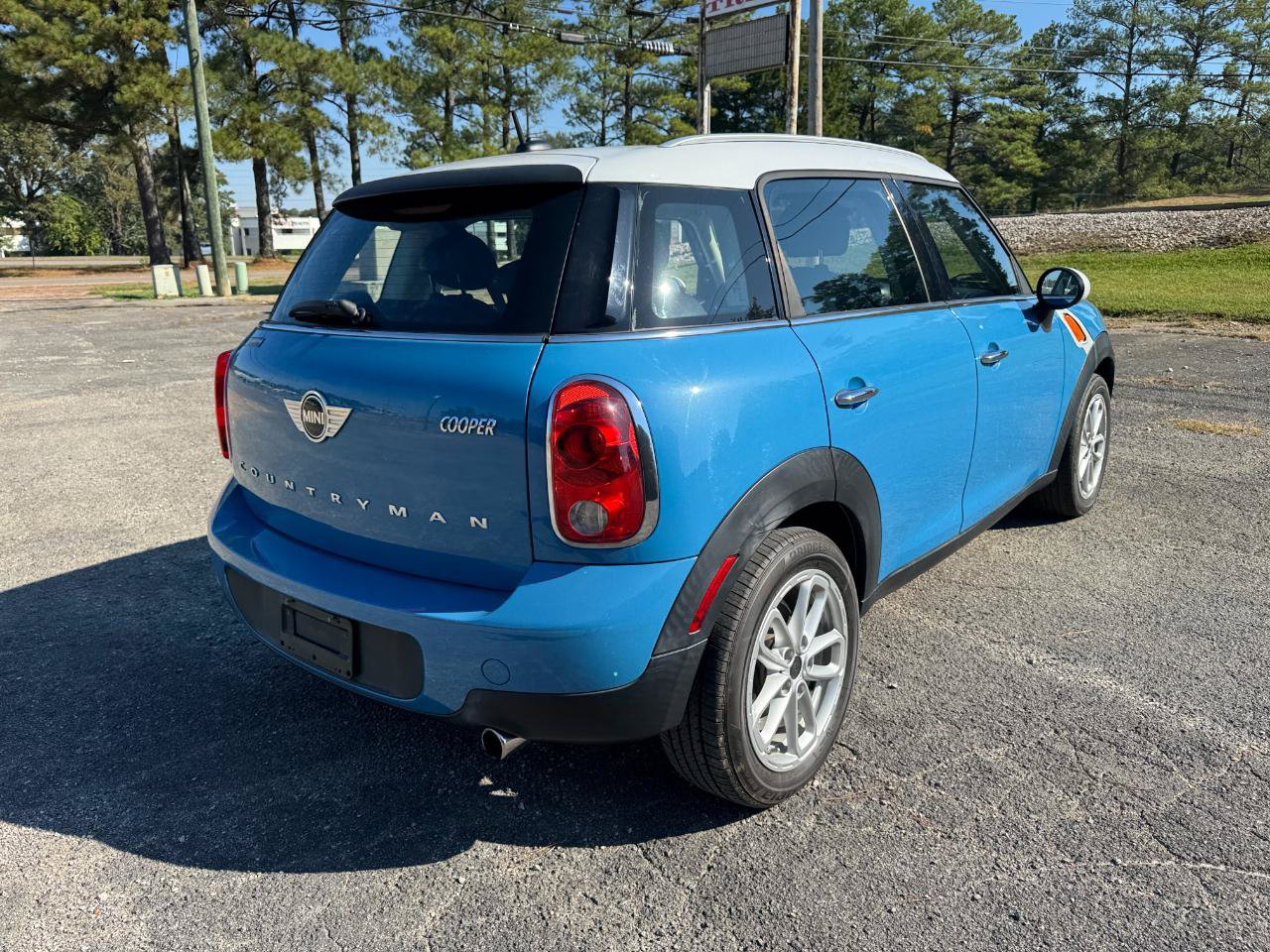 Used 2016 MINI Cooper Countryman FWD image 3