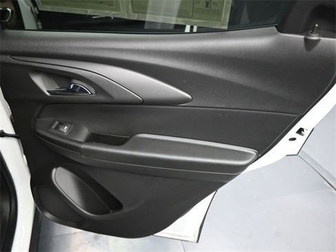 Used 2022 Chevrolet TrailBlazer ACTIV image 12