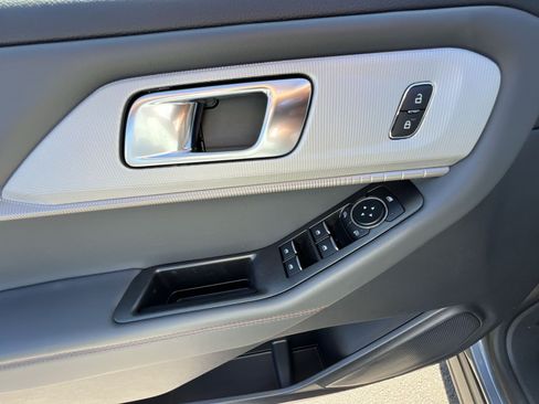 New 2026 Ford Explorer Active AWD/4WD image 23
