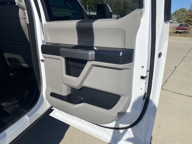Used 2018 Ford F250 XLT w/ Snow Plow Prep Package AWD/4WD image 13
