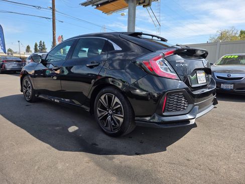 Used 2017 Honda Civic EX image 2