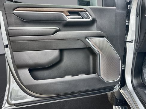 Used 2025 Chevrolet Silverado 3500 High Country w/ High Country Premium Package image 20