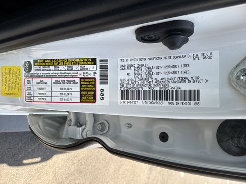 Used 2022 Toyota Tacoma TRD Sport w/ Technology Package AWD/4WD image 34