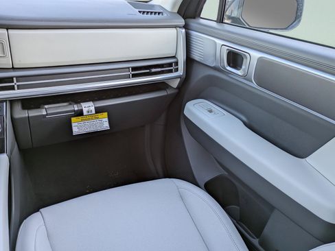 New 2026 Hyundai Santa Fe SE FWD image 19