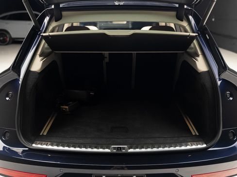 Used 2024 Bentley Bentayga AWD/4WD image 72