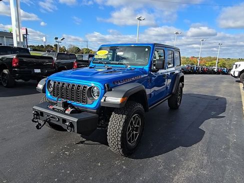 Certified 2024 Jeep Wrangler Unlimited Rubicon w/ Technology Group image 3