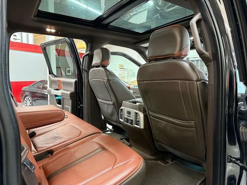 Used 2018 Ford F250 King Ranch w/ King Ranch Ultimate Package image 22