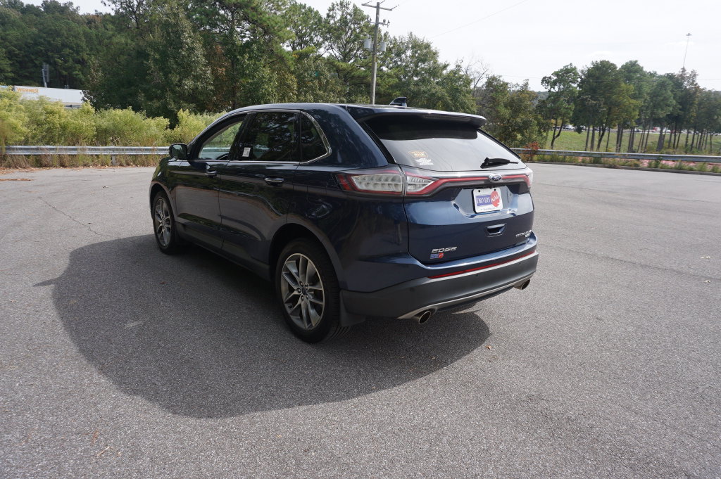 Used 2017 Ford Edge Titanium w/ Technology Package FWD image 20