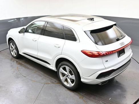 Used 2025 Audi Q5 Premium Plus w/ Premium Plus AWD/4WD image 46