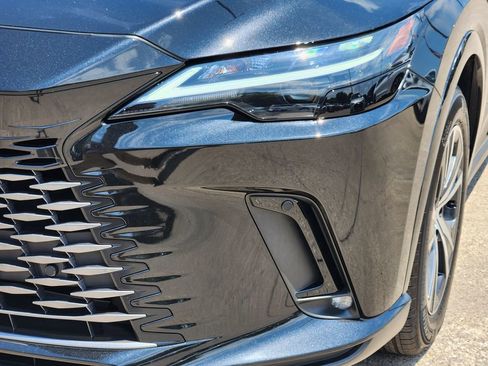 Used 2025 Lexus RX 350 Premium w/ Convenience Package FWD image 11