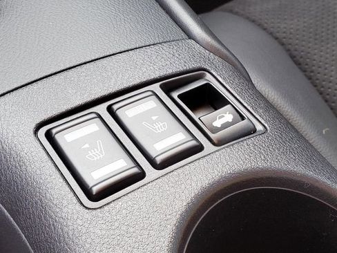 Certified 2024 Nissan Z Performance w/ Floor Mat Package image 22