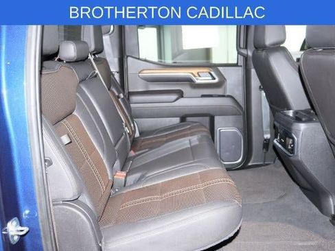 Used 2022 Chevrolet Silverado 1500 High Country w/ Technology Package AWD/4WD image 31
