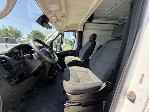 Used 2023 RAM ProMaster 2500 FWD image 25