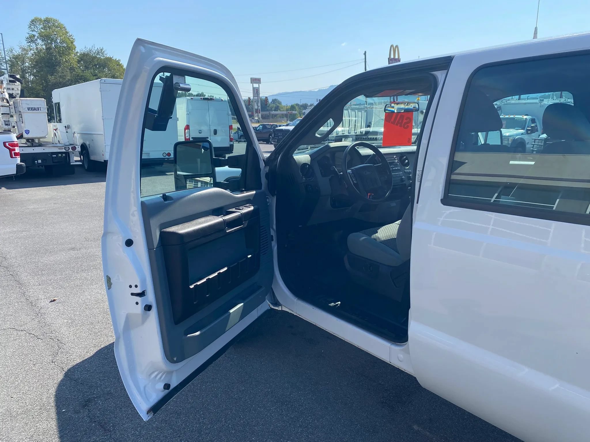 Used 2016 Ford F350 XL AWD/4WD image 7