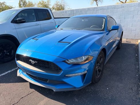 Used 2019 Ford Mustang Coupe RWD image 2