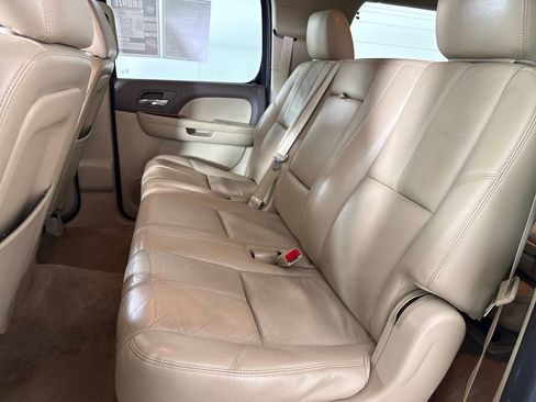 Used 2014 GMC Yukon XL SLT RWD image 13