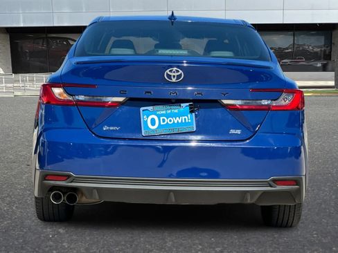 Used 2025 Toyota Camry SE FWD image 8