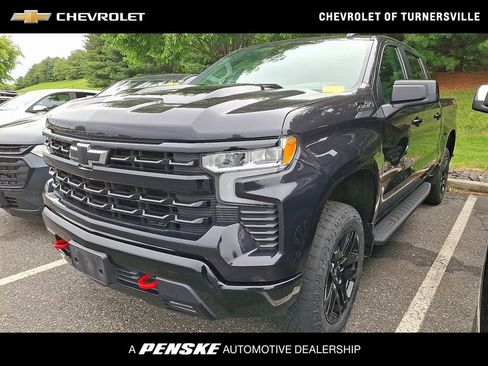 Used 2023 Chevrolet Silverado 1500 LT Trail Boss w/ LPO, Dark Essentials Package AWD/4WD image 1