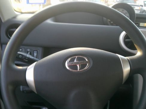 Used 2005 Scion xB image 14