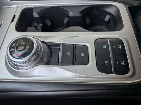 Used 2021 Ford Explorer XLT image 24