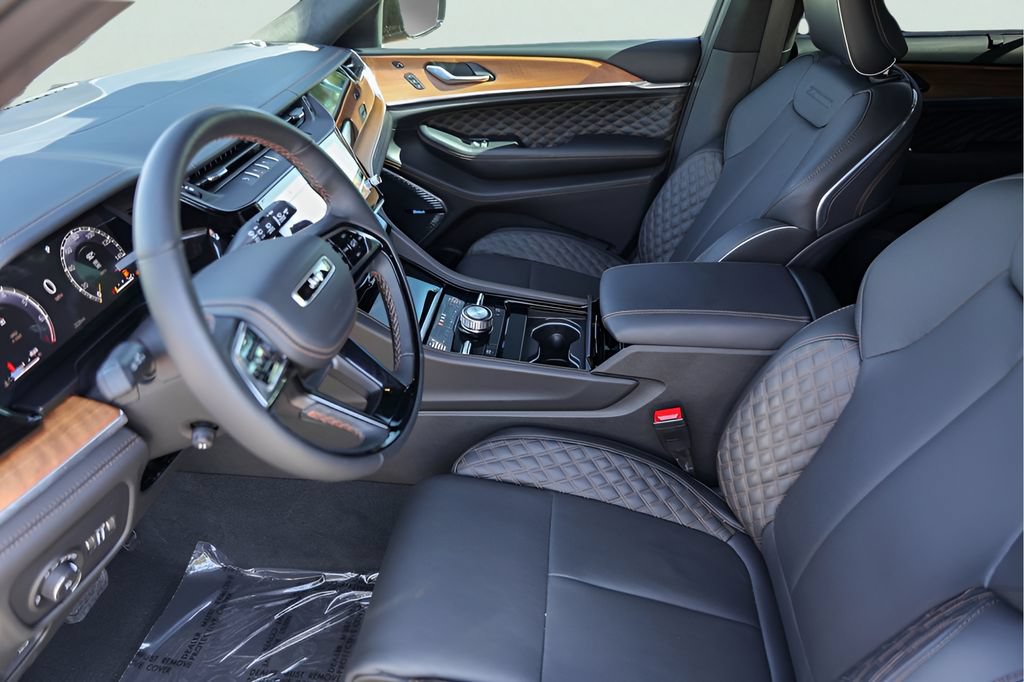 Used 2026 Jeep Grand Cherokee L Summit w/ Obsidian Package AWD/4WD image 12