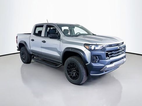 New 2026 Chevrolet Colorado Trail Boss AWD/4WD image 2