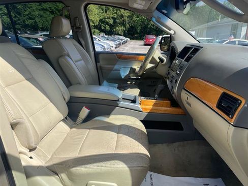 Used 2008 INFINITI QX56 4WD image 12