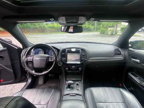 Used 2014 Chrysler 300 S AWD/4WD image 43