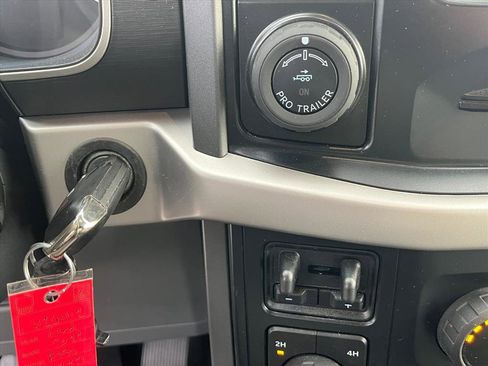 Used 2022 Ford F150 XLT w/ Trailer Tow Package image 10