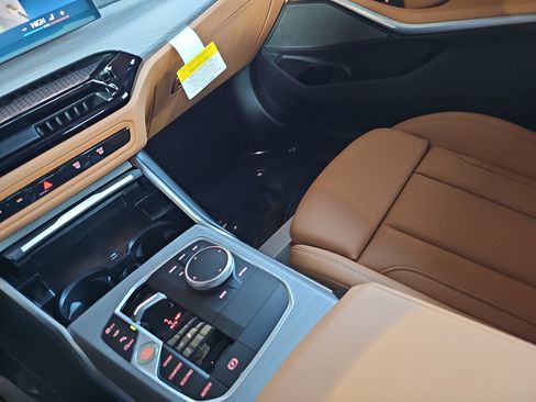 New 2026 BMW 330i Sedan w/ M Sport Package image 26