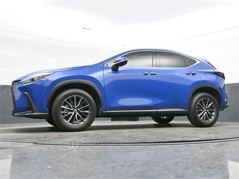 Certified 2022 Lexus NX 350 AWD w/ Premium Package image 16