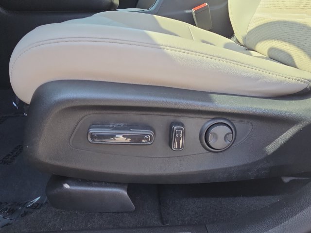 Used 2024 Honda CR-V EX-L image 11