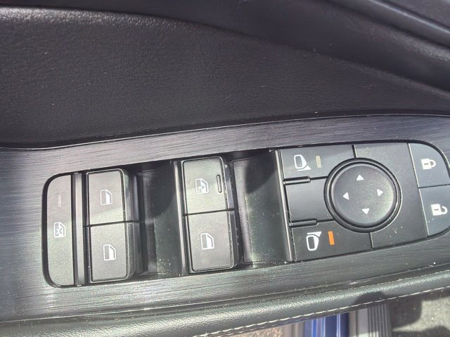 Used 2023 Nissan Rogue SV w/ SV Premium Package AWD/4WD image 16