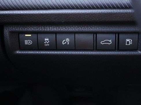 Used 2025 Toyota Camry SE FWD image 21