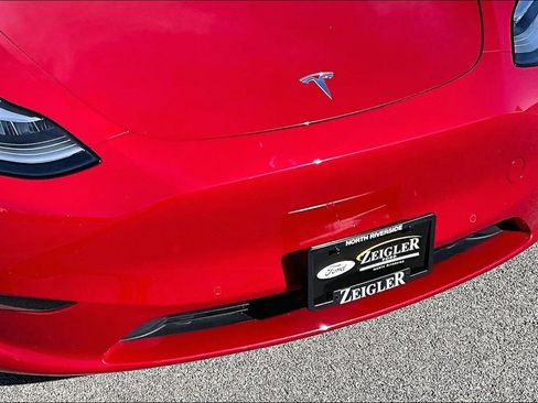 Used 2022 Tesla Model Y Long Range AWD/4WD image 30