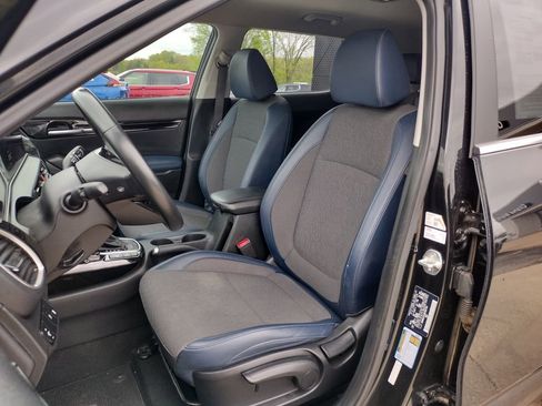 Used 2024 Kia Seltos S AWD/4WD image 2