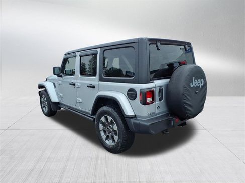 Used 2023 Jeep Wrangler Sahara w/ Cold Weather Group image 6