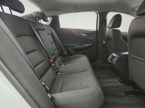 Used 2017 Chevrolet Malibu LT FWD image 24