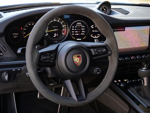 Used 2022 Porsche 911 GT3 image 12