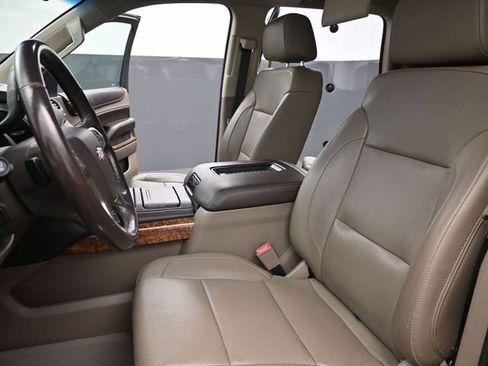 Used 2018 Chevrolet Tahoe Premier image 19