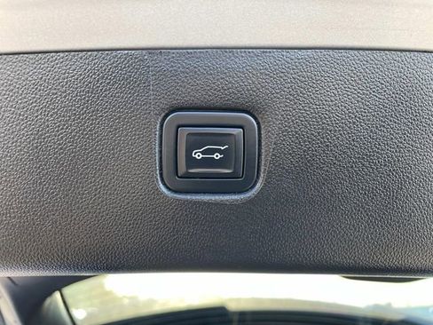 Used 2022 Chevrolet Blazer LT image 7