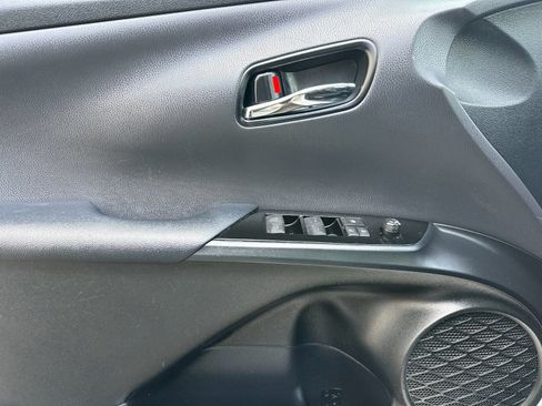 Used 2020 Toyota Prius LE image 11