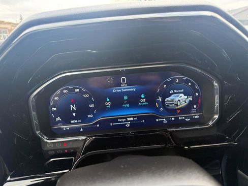 Used 2024 Chevrolet Silverado 1500 High Country w/ High Country Premium Package image 12